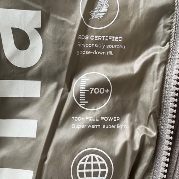 aritzia corduroy puffer - Picture 15 of 15